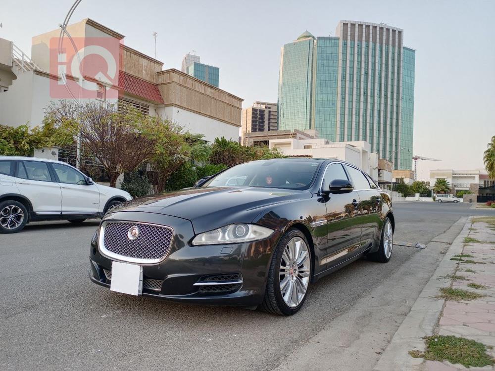 جاكوار XJ